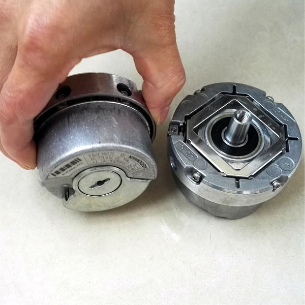 海德汉 HEIDENHAIN 编码器 1065932-23 ECN 413 2048 01-58